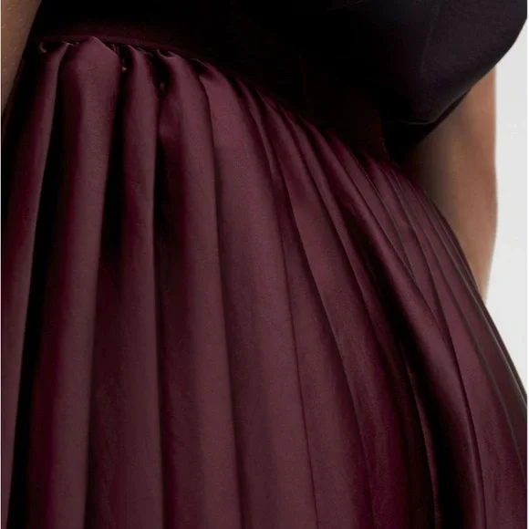 Lululemon Satin Pleated Midi Skirt in Garnet - Picture 3 of 8